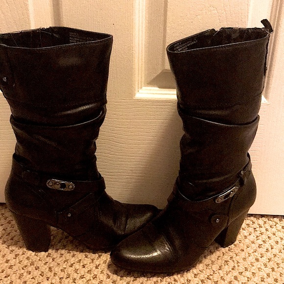Mid Rise black boots - zip up side 2.5”heel size 7 White Mountain - Picture 2 of 11